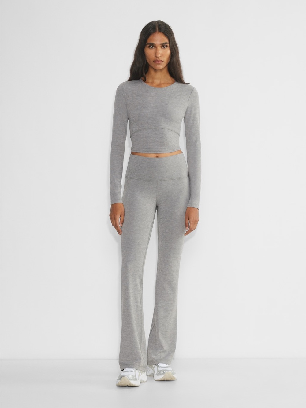 Aritzia Butter Cheeky Hi-Rise Flare Legging in Heather Dover Grey